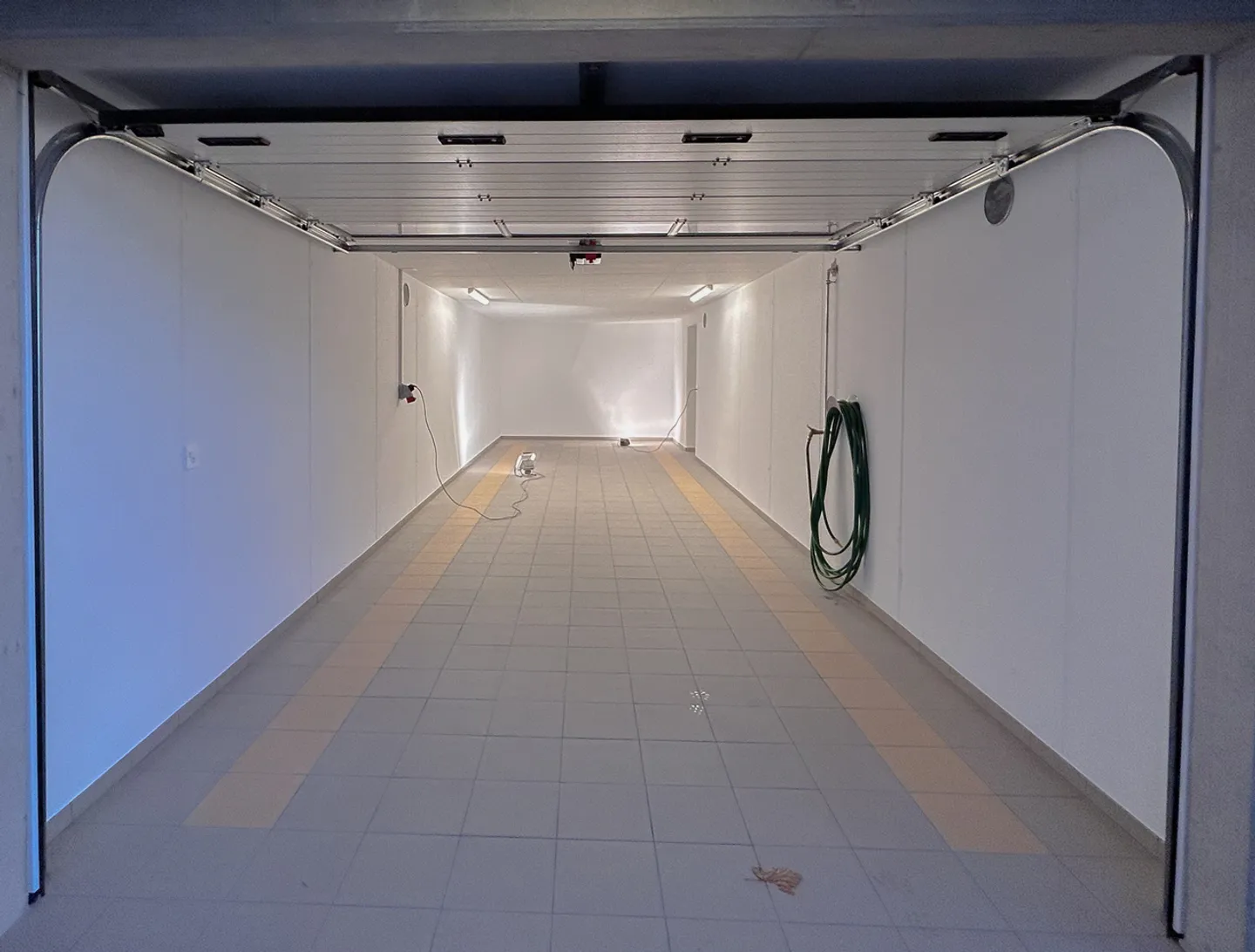 Warehouse for rent in Mézières (Romont) – with 3.5 room apartment on the ground floor - Photo 4 of 21