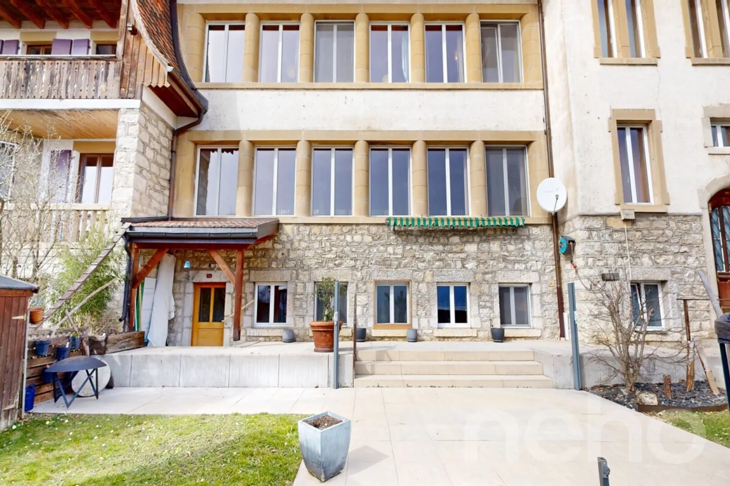 Maison familiale avec appartement - Photo 3 sur 12