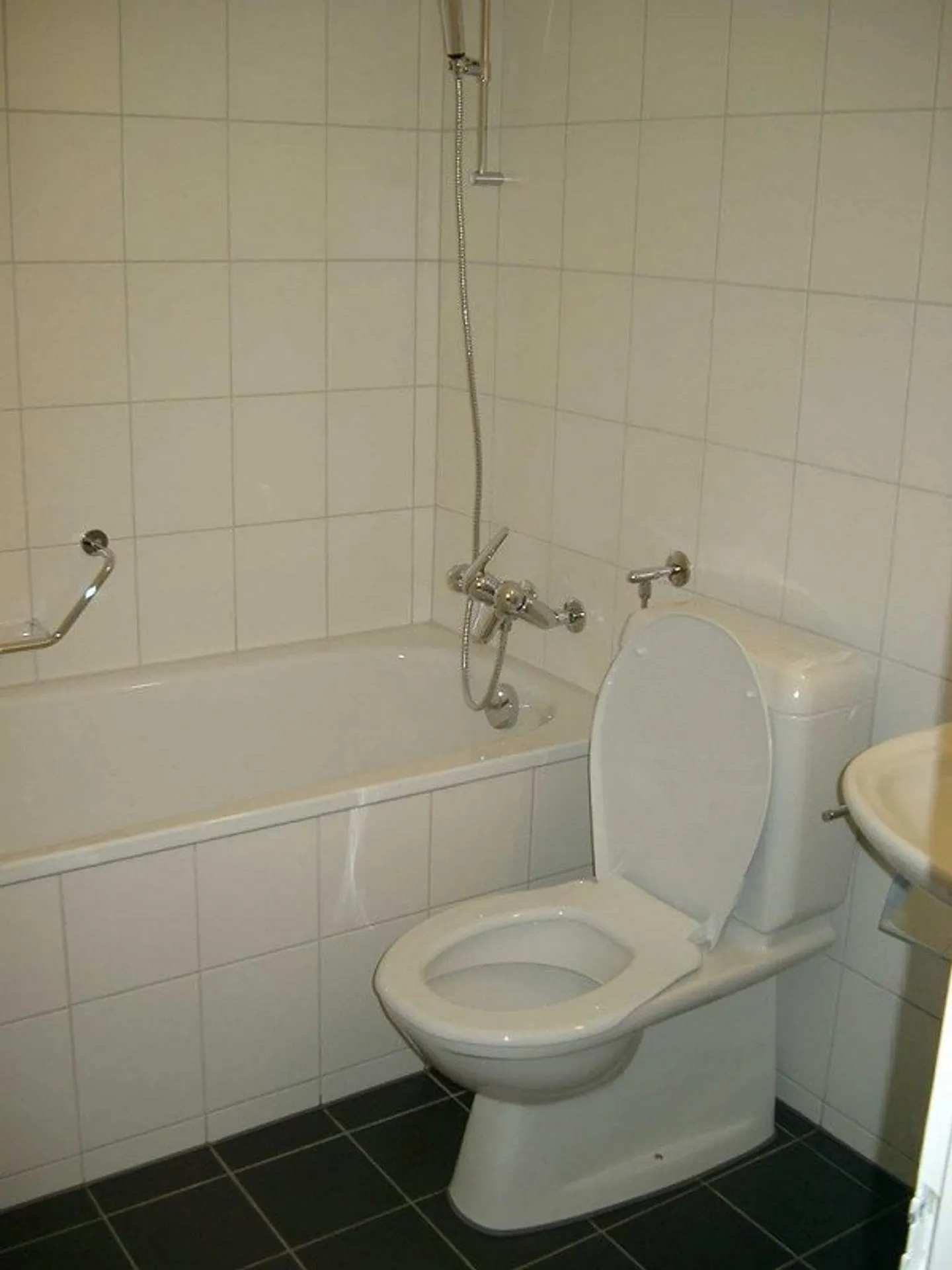 Living in popular Ostermundigen - Photo 9 of 12