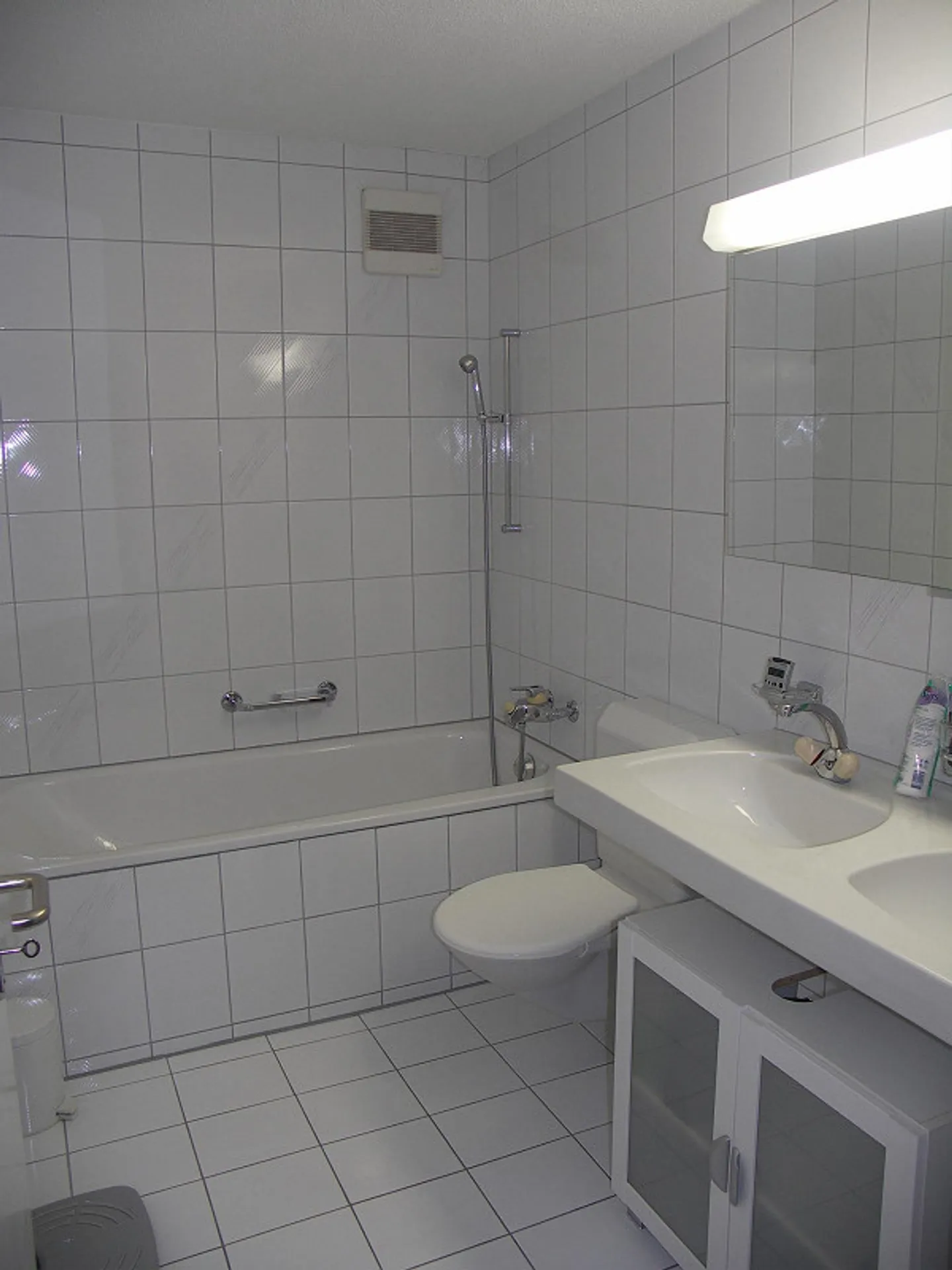 Schöne, grosse 4.5 Zimmerwohnung an ruhiger Lage  mit Lift, - Foto 23 di 23