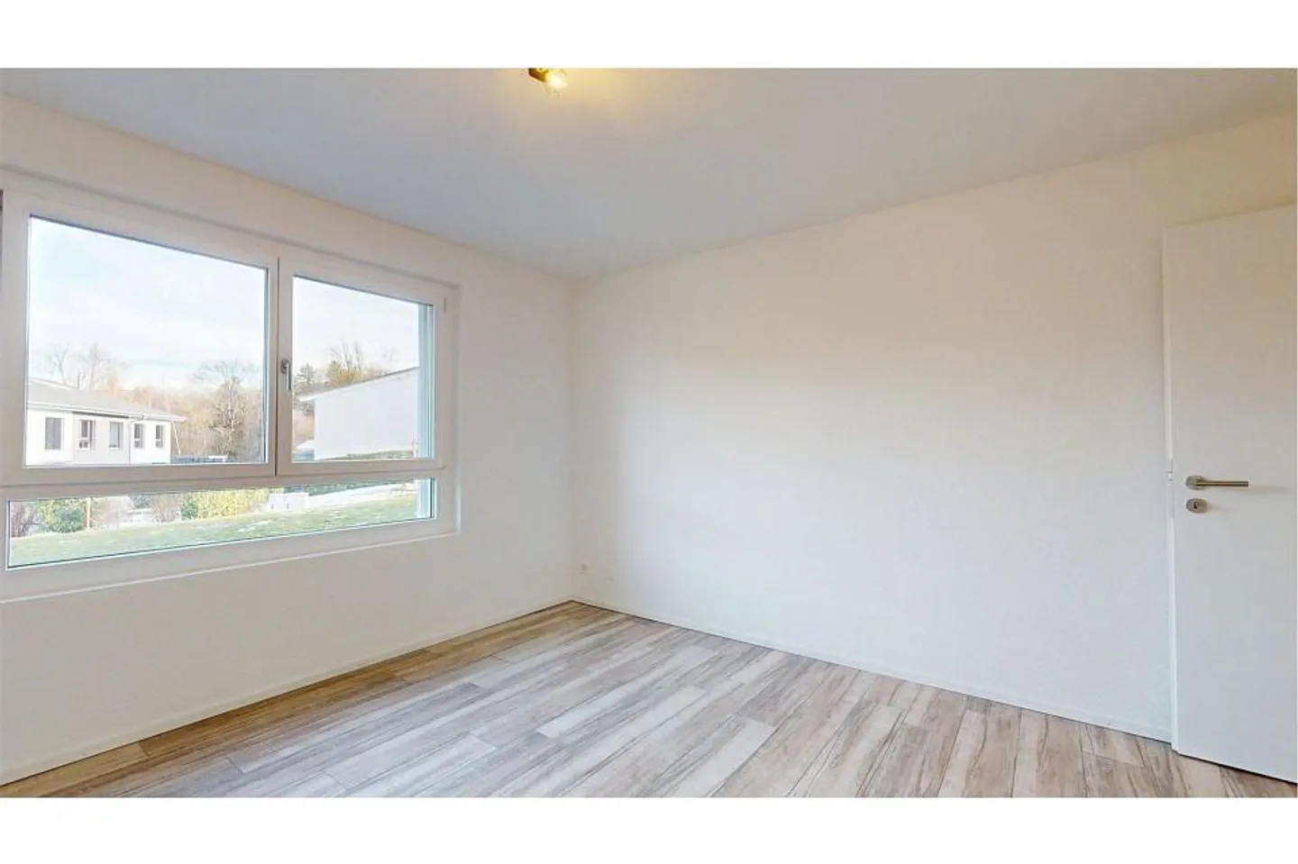 Magnifico appartamento di 3,5 locali di 100 m2 a 15 minuti dal centro di Friburgo / Excl... - Foto 5 di 6