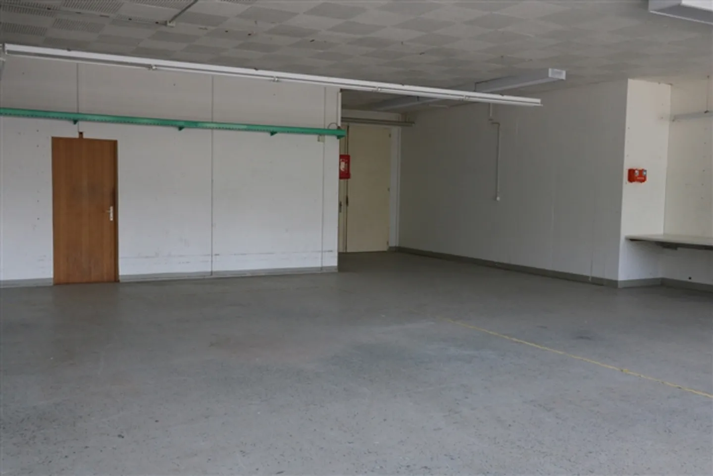 Bureau et Atelier à Murten - Photo 2 sur 13