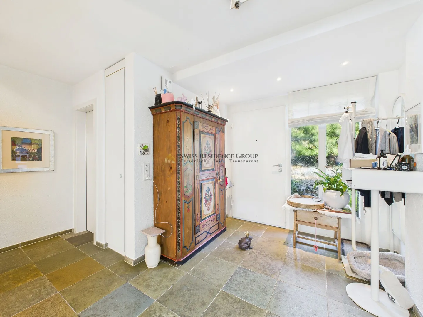 Sonniger Wohntraum an der Goldküste - grosszügiges 5.5-Zimmer-Reihenhaus am Waldrand - Foto 3 von 11