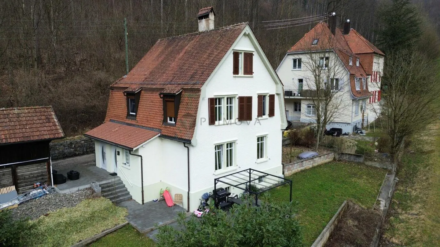 Casa plurifamiliare con valore aggiunto - vivere, affittare, progettare - Foto 2 di 2