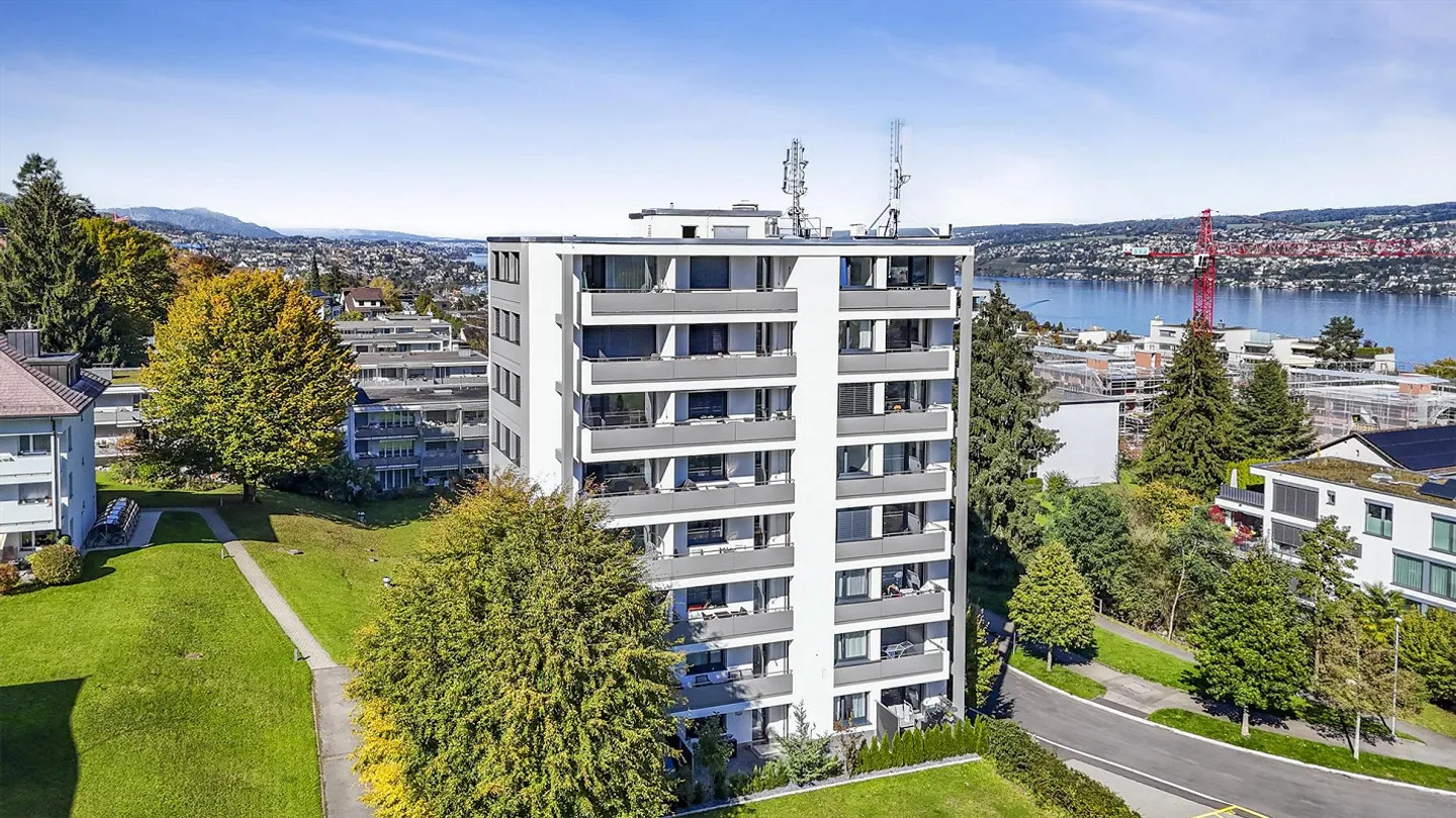 Aussenparkplatz in Horgen - Foto 1 von 1