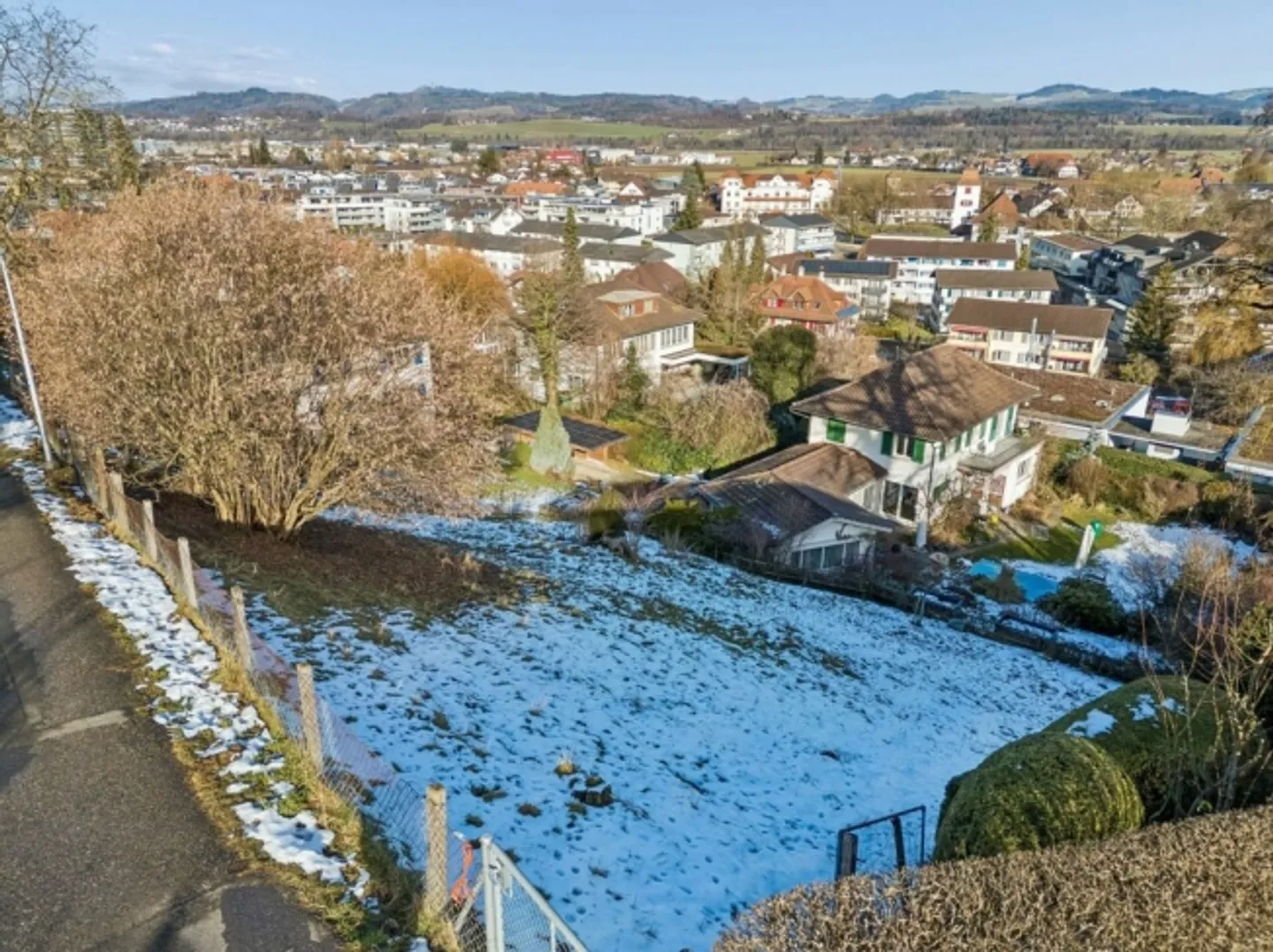Terreno edificabile esclusivo in una posizione collinare privilegiata - Foto 10 di 12