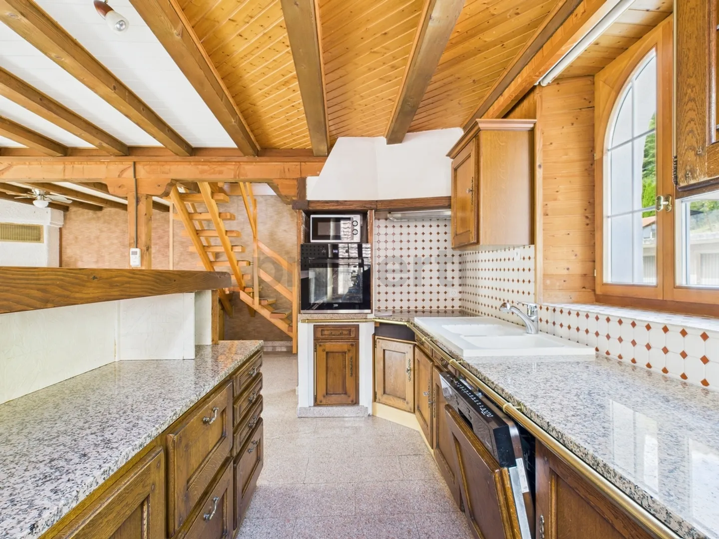 Appartement exclusif de 4 pièces à Saint-Sulpice, canton de NE - Photo 2 sur 12