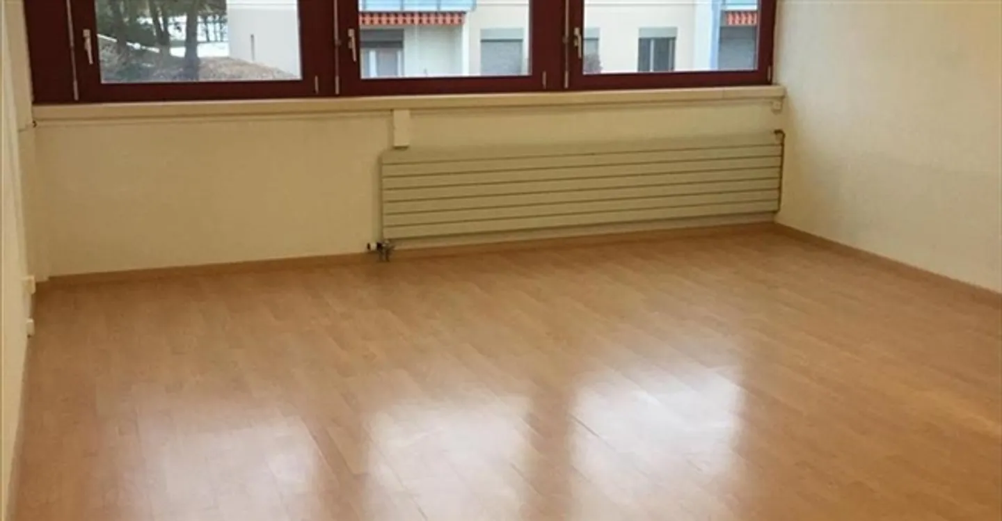 Office - Photo 3 of 8