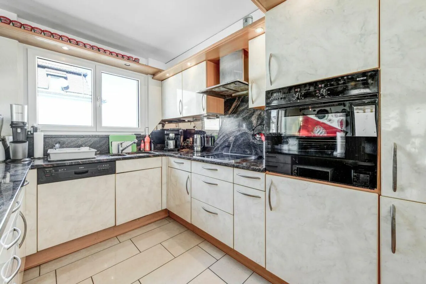 Appartamento spazioso con vista sul lago e due stanze hobby nelle immediate vicinanze... - Foto 16 di 30