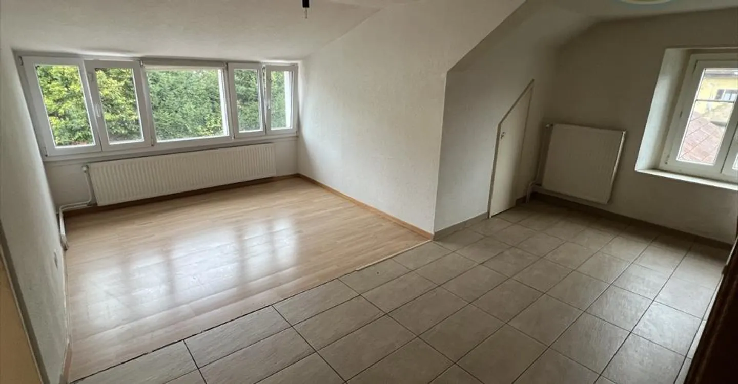 Residential building - Photo 11 of 13