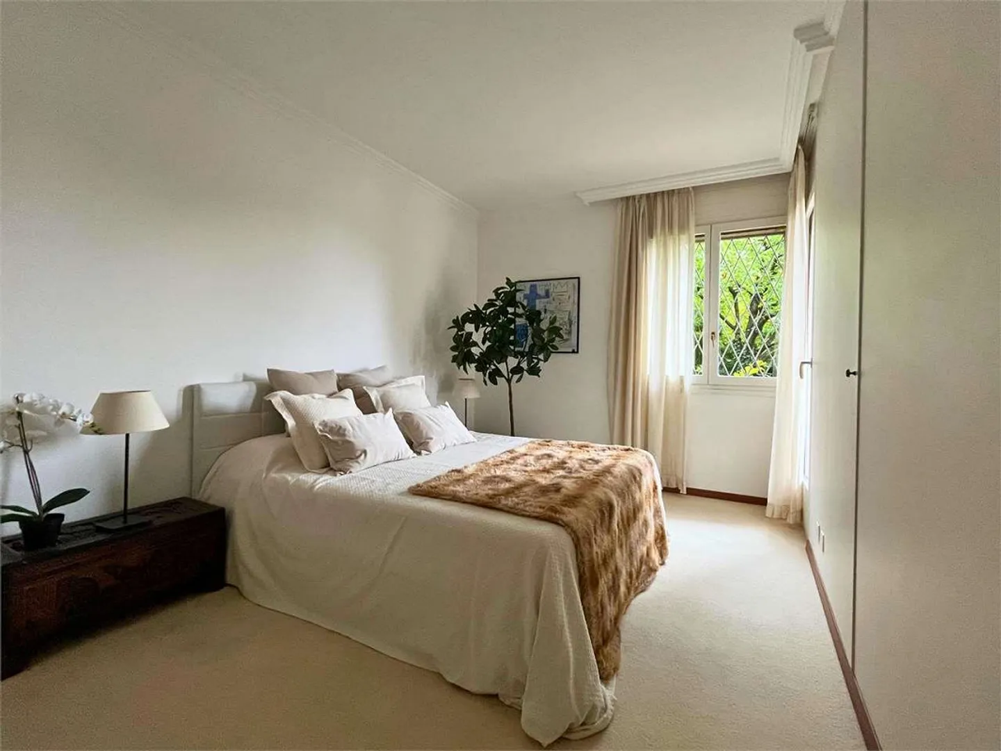 Elegantes 5.5-Zimmer-Apartment in Castagnola mit Seeblick und Garten - Foto 7 di 11