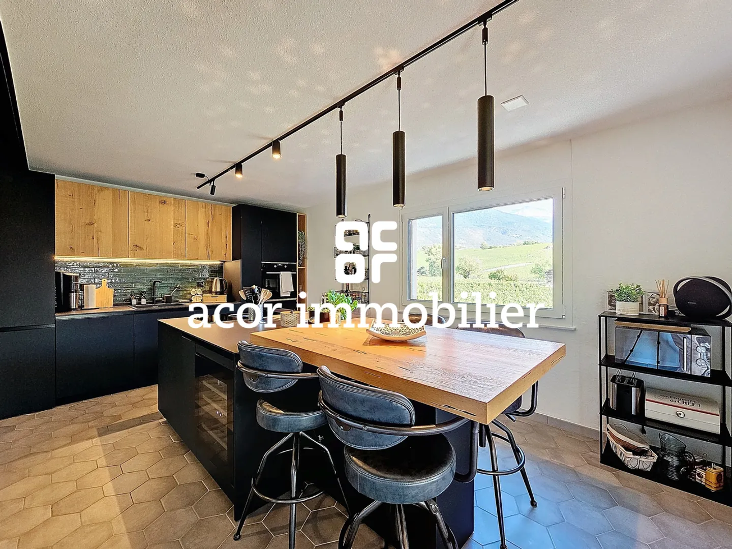 Einzigartige Immobilie mit Haus und mechanischer Werkstatt - Foto 2 von 8