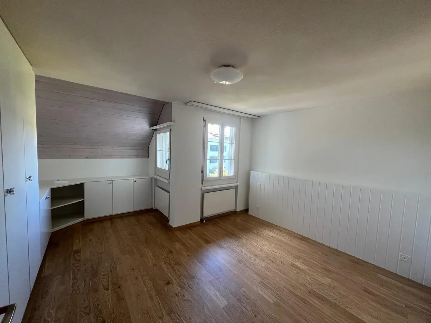 Charmant appartement en duplex de 4.5 pièces à Egg (ZH) - Photo 8 sur 10