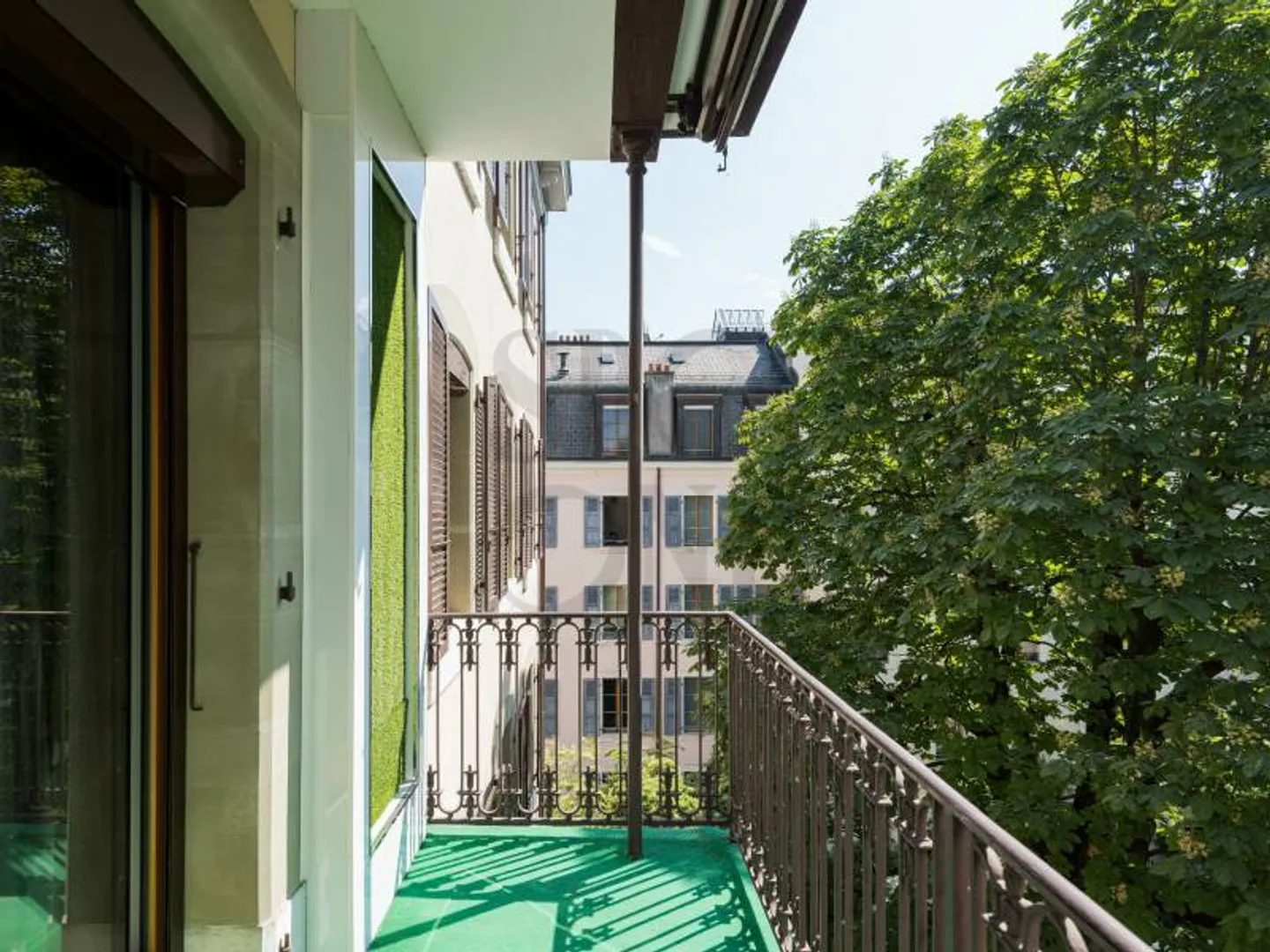 Appartement extraordinaire avec vue sur le lac et le Jet d'eau - Photo 3 sur 3