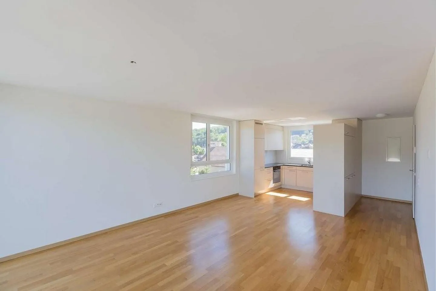 Modern Oasis of Well-Being: 2.5-Room Apartment in Green Idyl - Photo 4 of 5