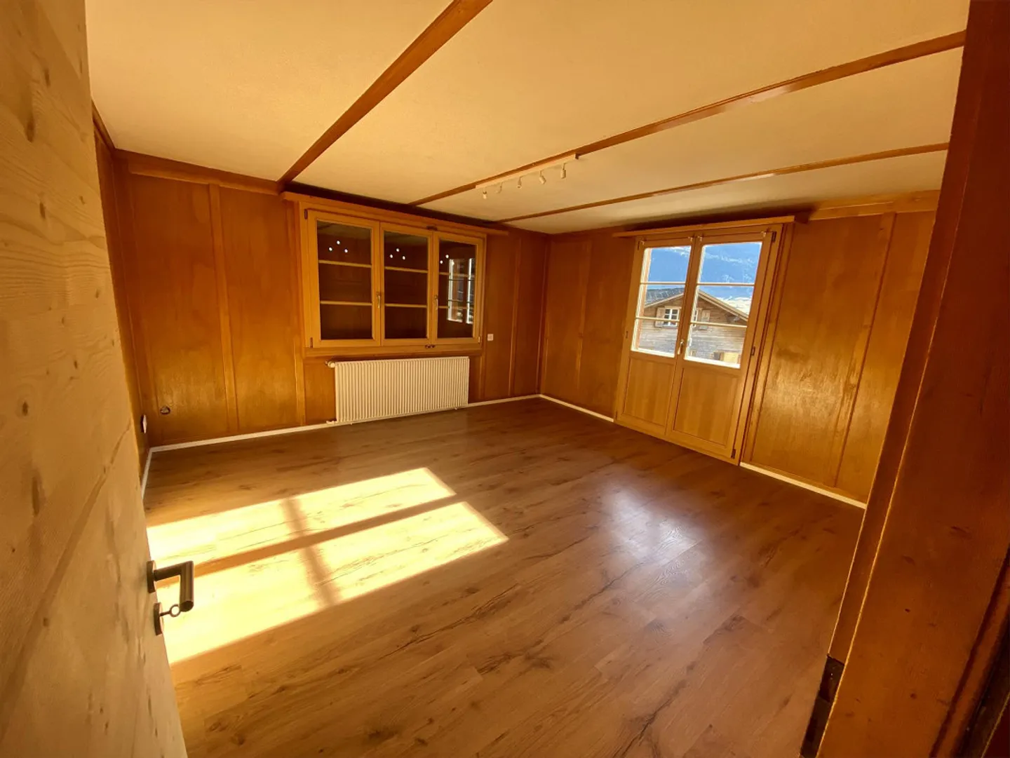 Bellissimo appartamento luminoso di 4.5 stanze (disponibile anche come appartamento per vacanze) in affitto - Foto 4 di 11