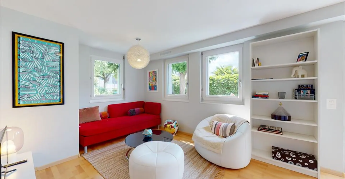 Studio spazioso in un quartiere tranquillo a Sierre - Disponibile tra - Foto 1 di 17