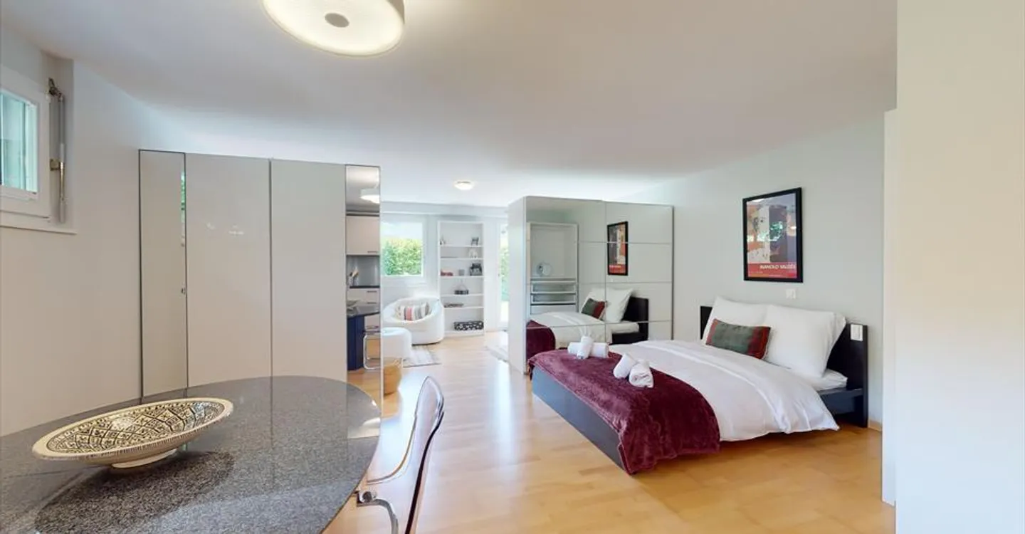 Studio spazioso in un quartiere tranquillo a Sierre - Disponibile tra - Foto 2 di 17