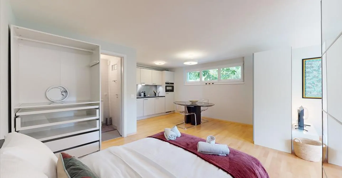 Studio spazioso in un quartiere tranquillo a Sierre - Disponibile tra - Foto 4 di 17