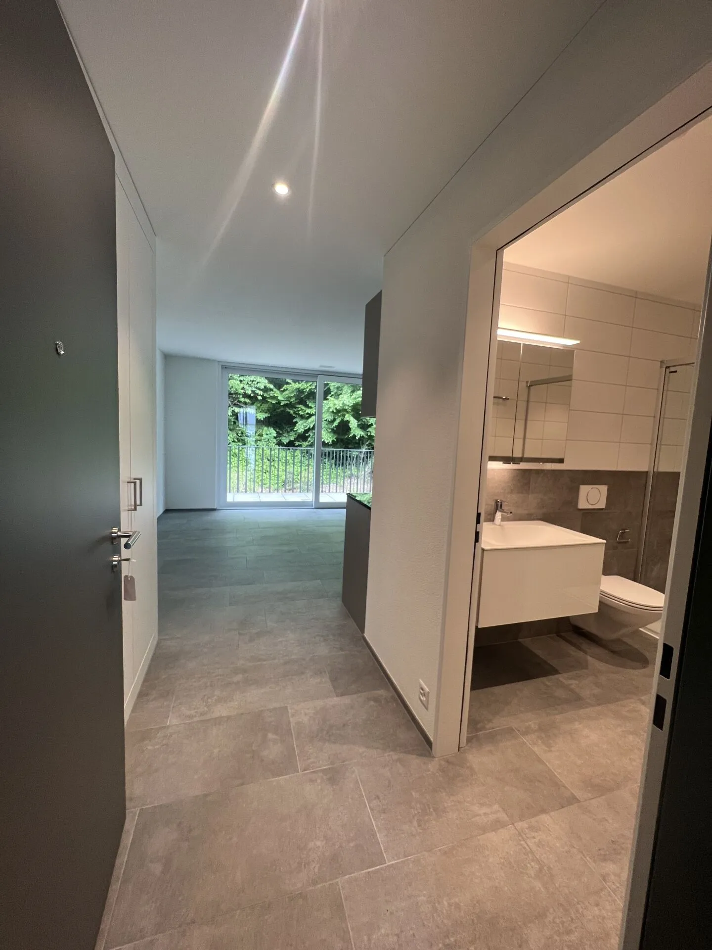 Appartement moderne 2.5 pièces - Photo 2 sur 10