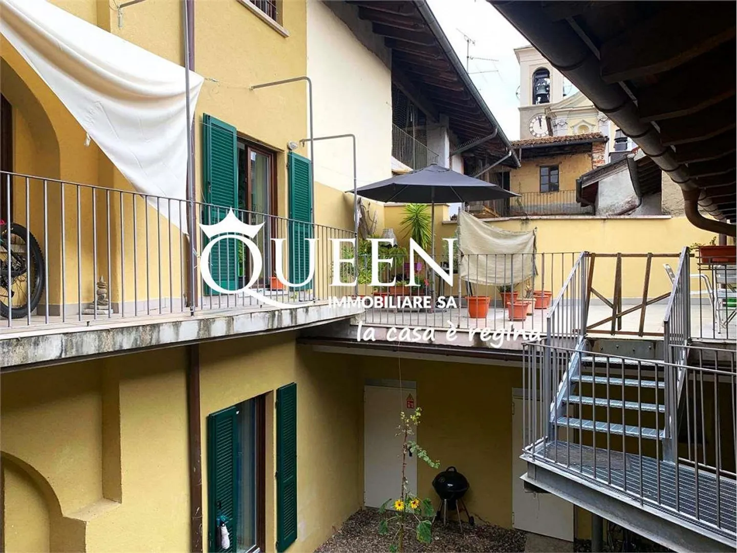 Ligornetto : immeuble de 7 appartements de 2,5 et 3,5 pièces, 590 m². - Photo 1 sur 12