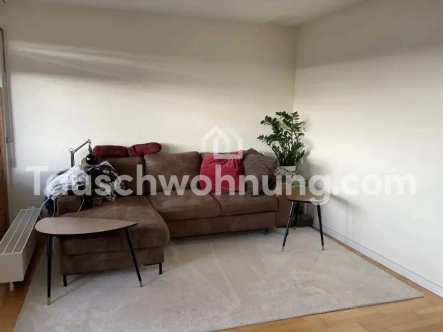 Sun-drenched 4.5 rooms - District 7 - for smaller apartments - Photo 2 of 8