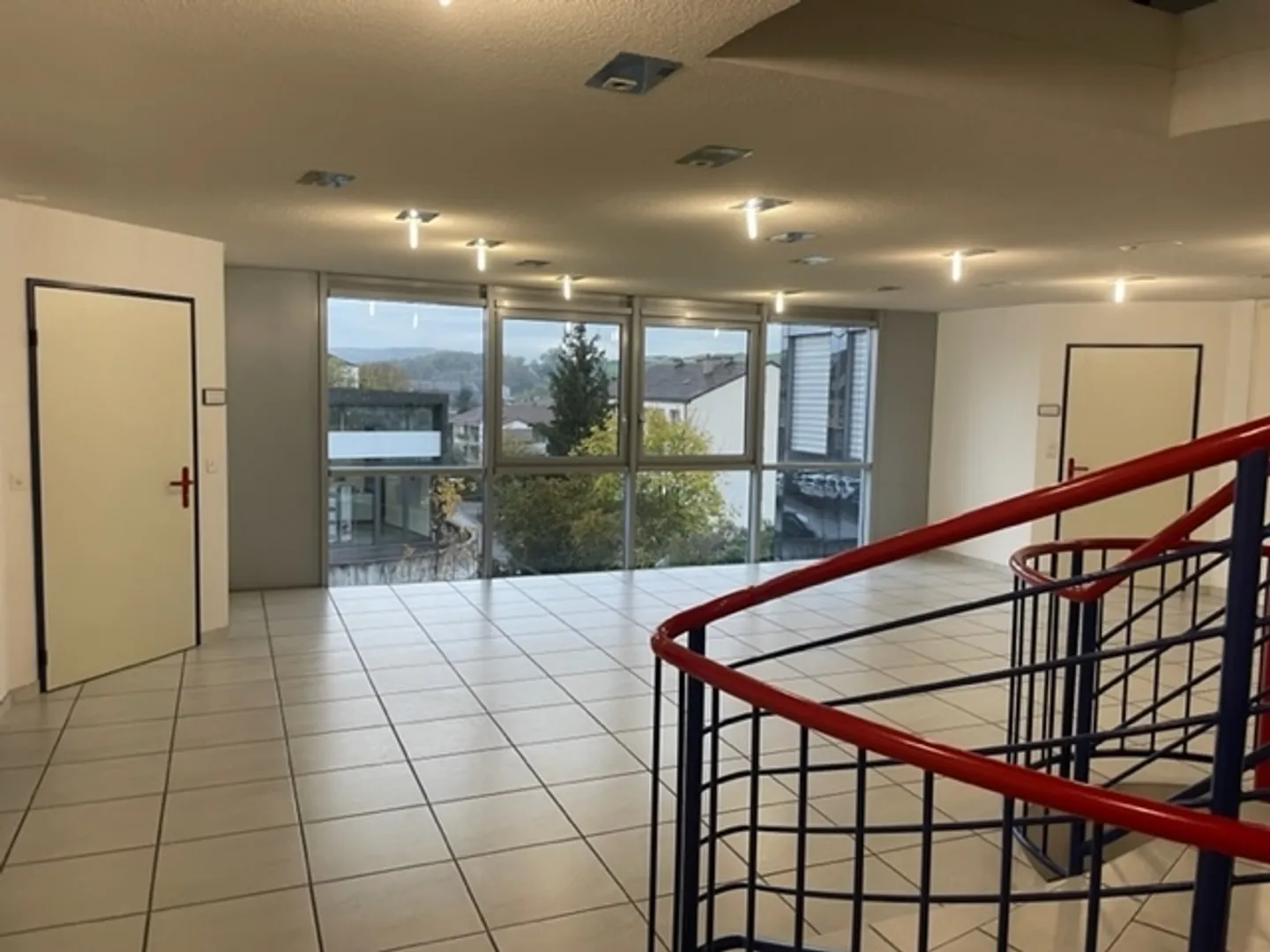 2 spazi per uffici di 112m2 e 192m2 a Füllinsdorf - Foto 6 di 6