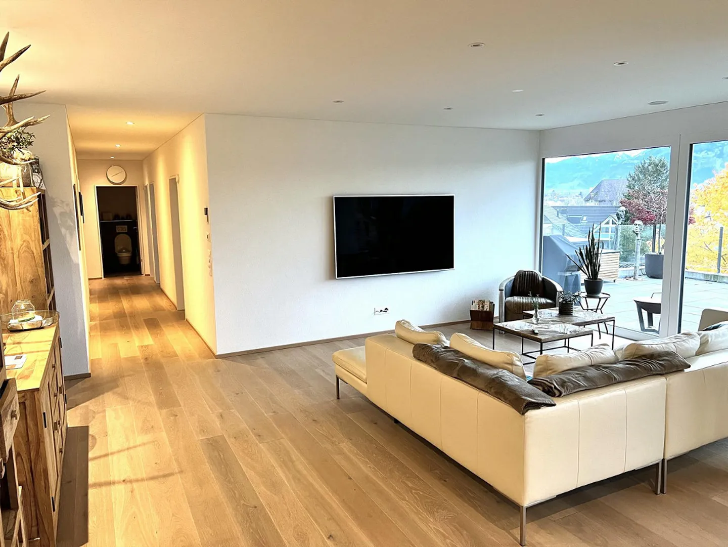 140m2 apartment with 105m2 large terrace and unobstructed views - Photo 5 of 11