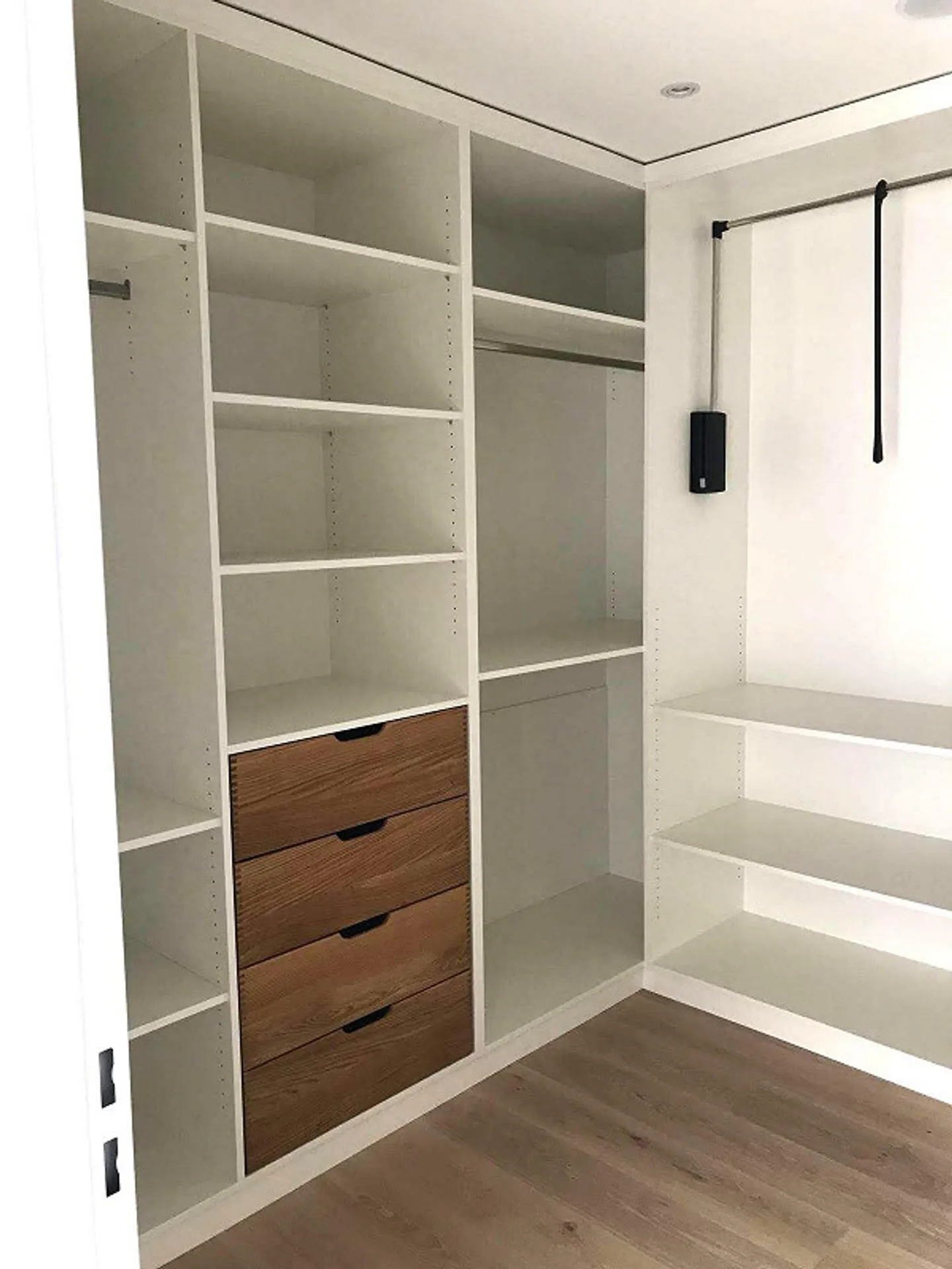 140m2 apartment with 105m2 large terrace and unobstructed views - Photo 10 of 11