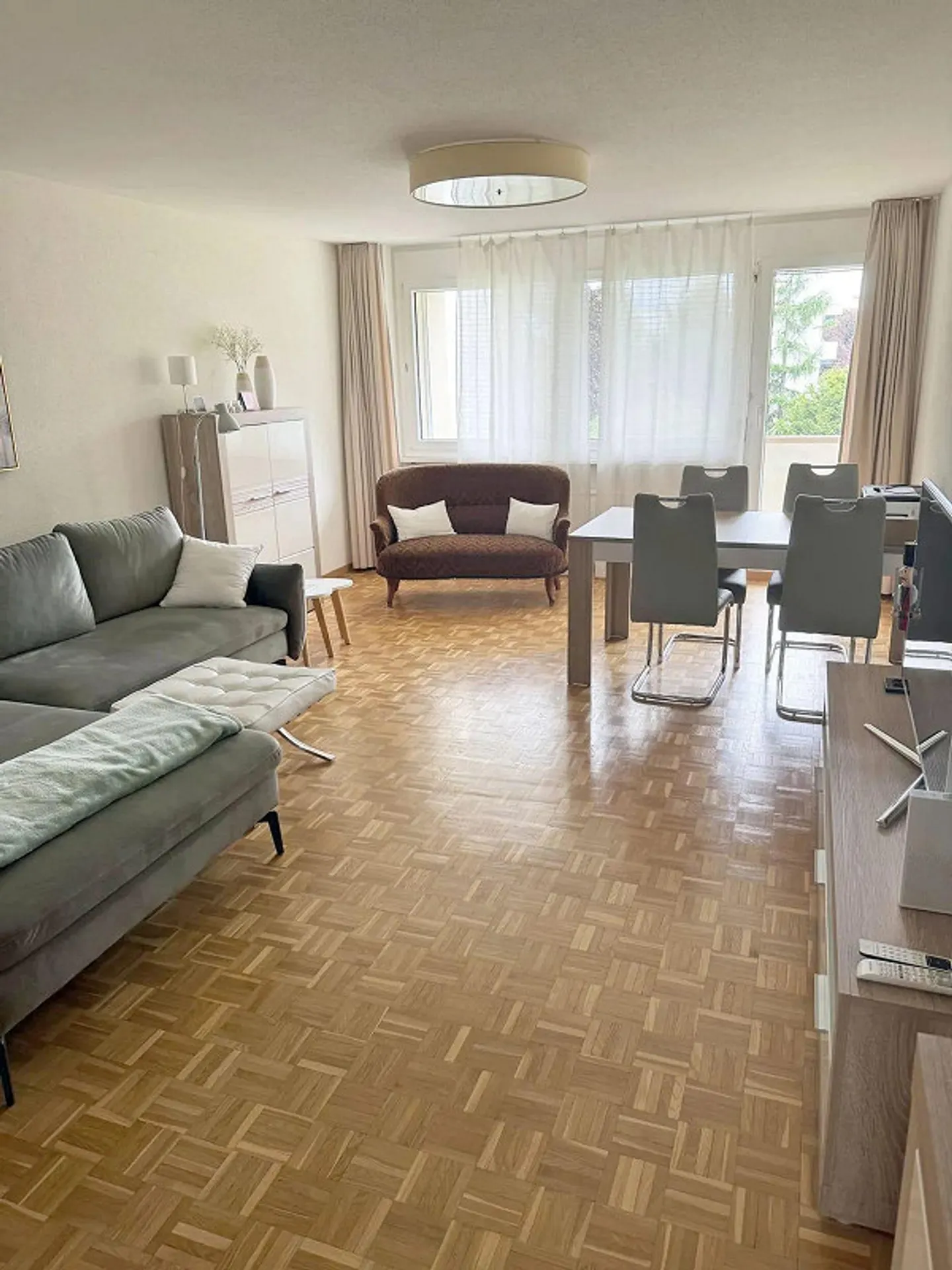 Appartement lumineux de 4,5 pièces avec balcon sud à Chur - Photo 2 sur 5
