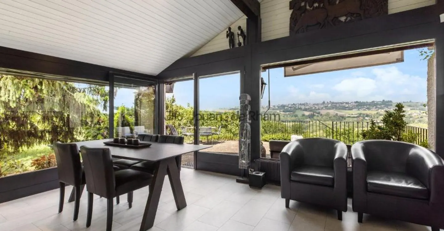 AVULLY: Wunderschön renoviertes Haus mit Aussicht - Foto 8 von 11