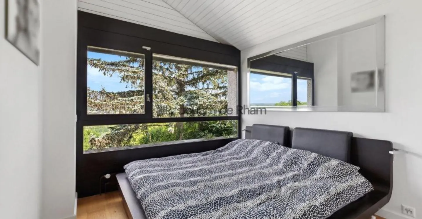AVULLY: Wunderschön renoviertes Haus mit Aussicht - Foto 9 von 11