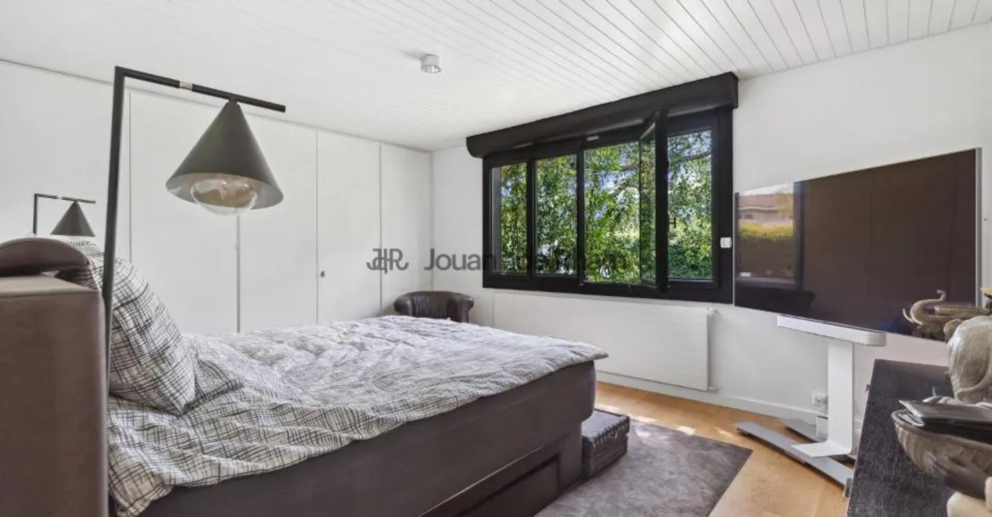 AVULLY: Wunderschön renoviertes Haus mit Aussicht - Foto 11 von 11