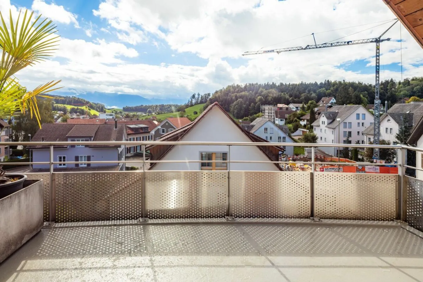 APPARTEMENT MAISONETTE DE 5.5 PIÈCES RÉNOVÉ À LAUPEN ZH - Photo 8 sur 9