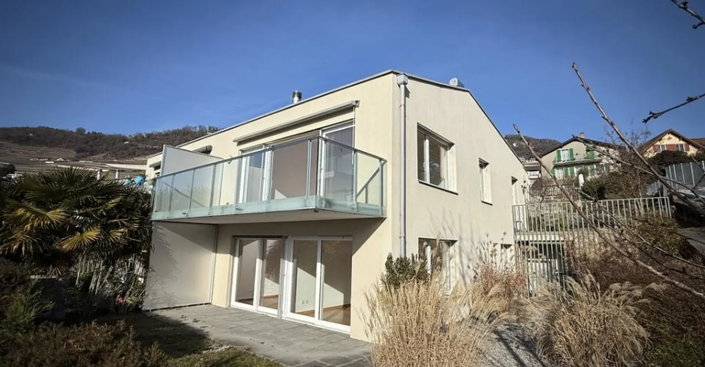 Casa Bifamiliare Moderna con Vista - Foto 15 di 17
