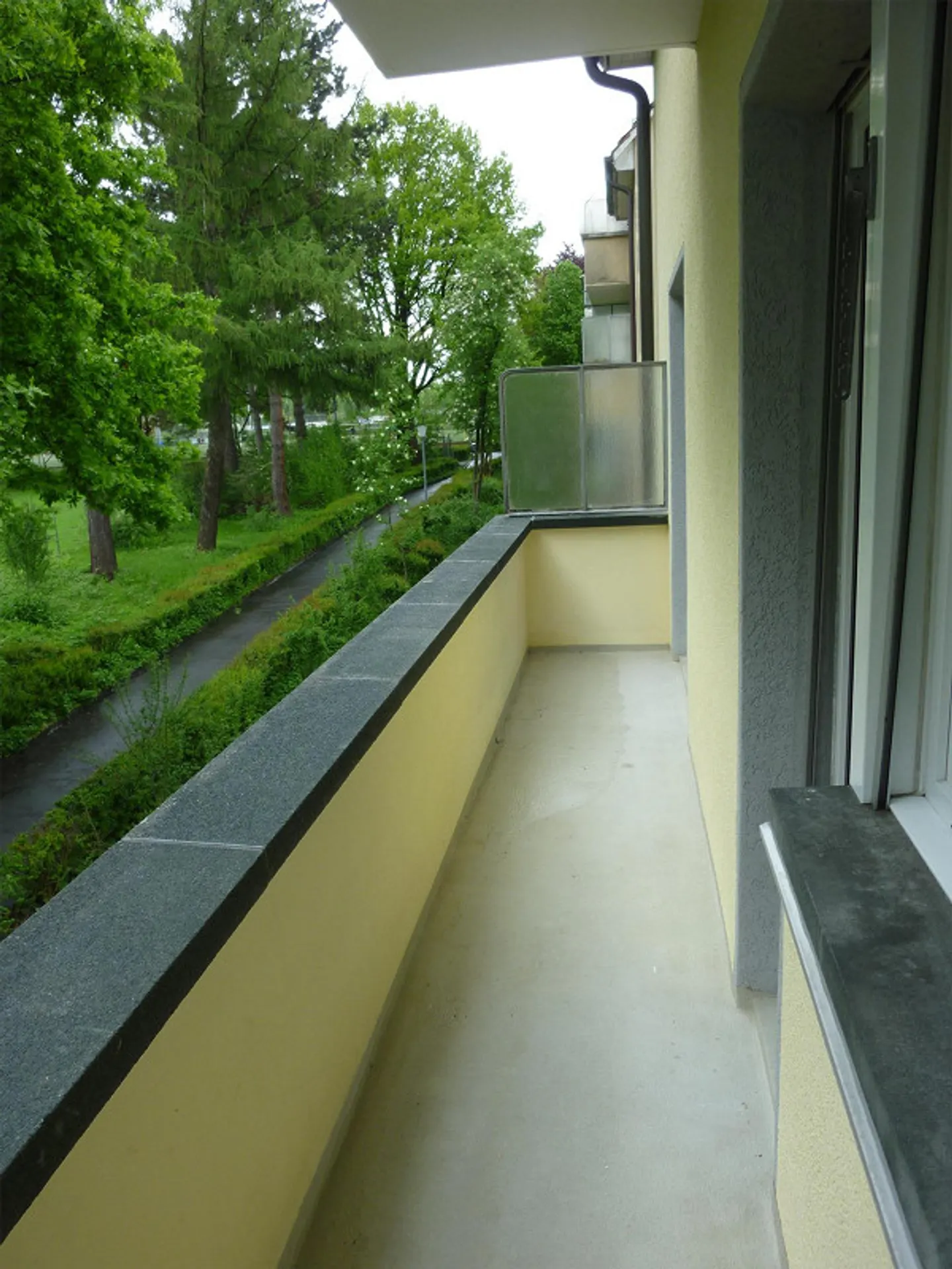 Cozy Apartment in Bern - Your New Home! - Photo 8 of 9