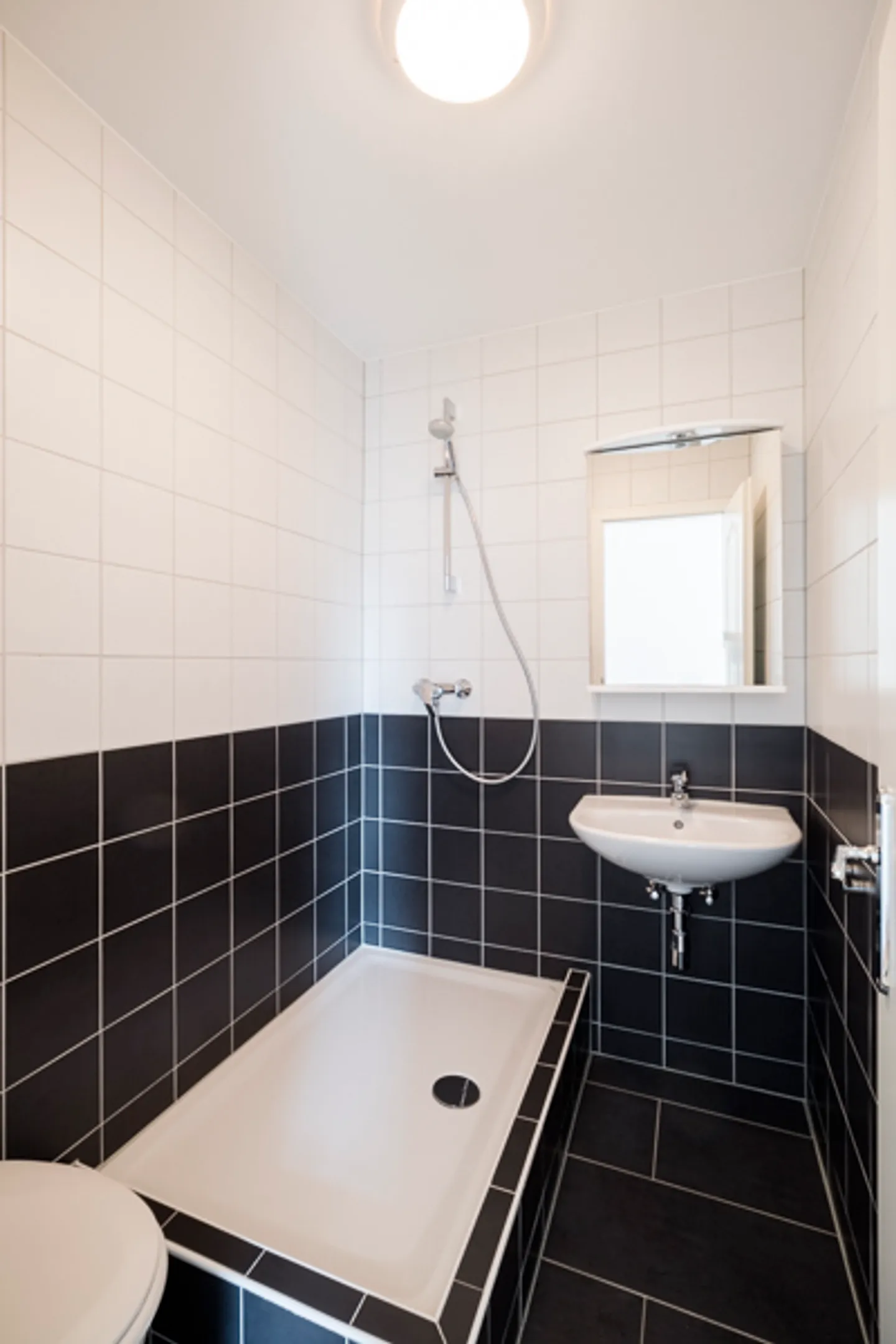 Apartment for rent - Photo 6 of 7