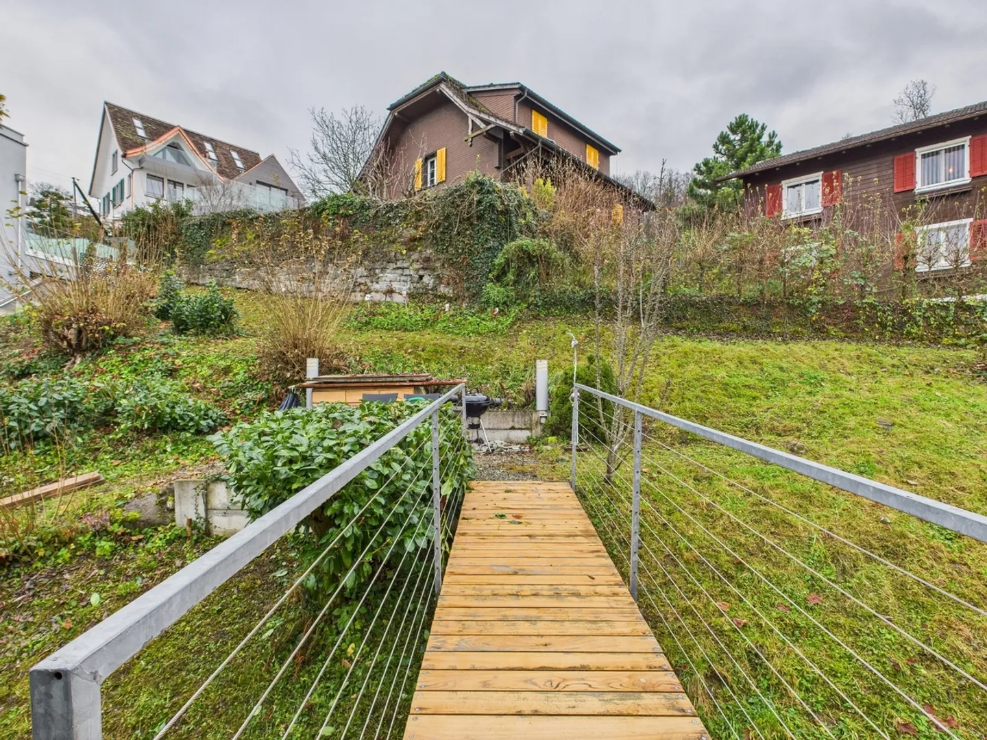 Moderno appartamento mansardato di 3,5 stanze con bella vista nel suggestivo Bäch SZ - Foto 6 di 8