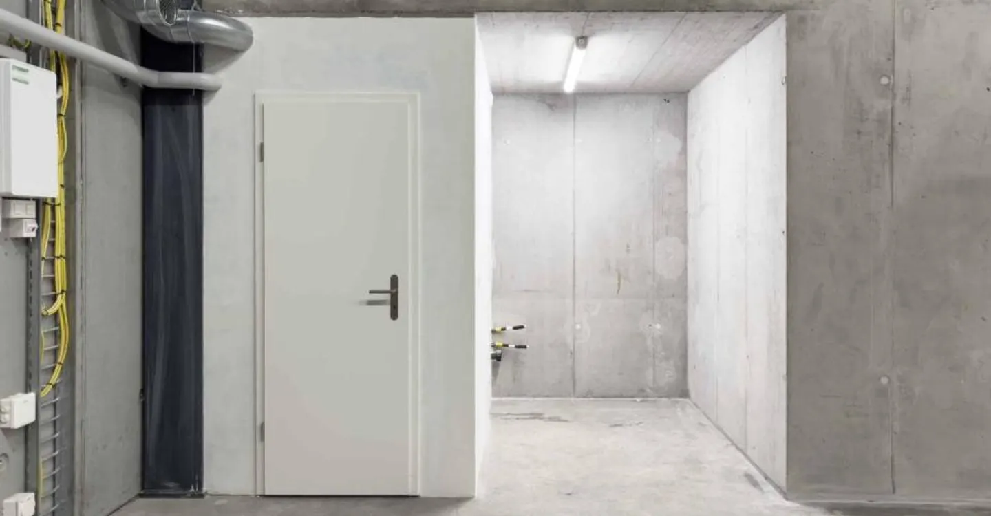 Modern Industrial Surfaces on One Level in Vernier - Photo 4 of 9