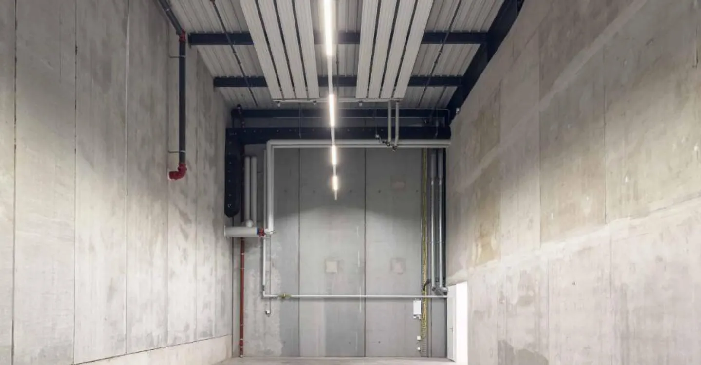 Modern Industrial Surfaces on One Level in Vernier - Photo 5 of 9