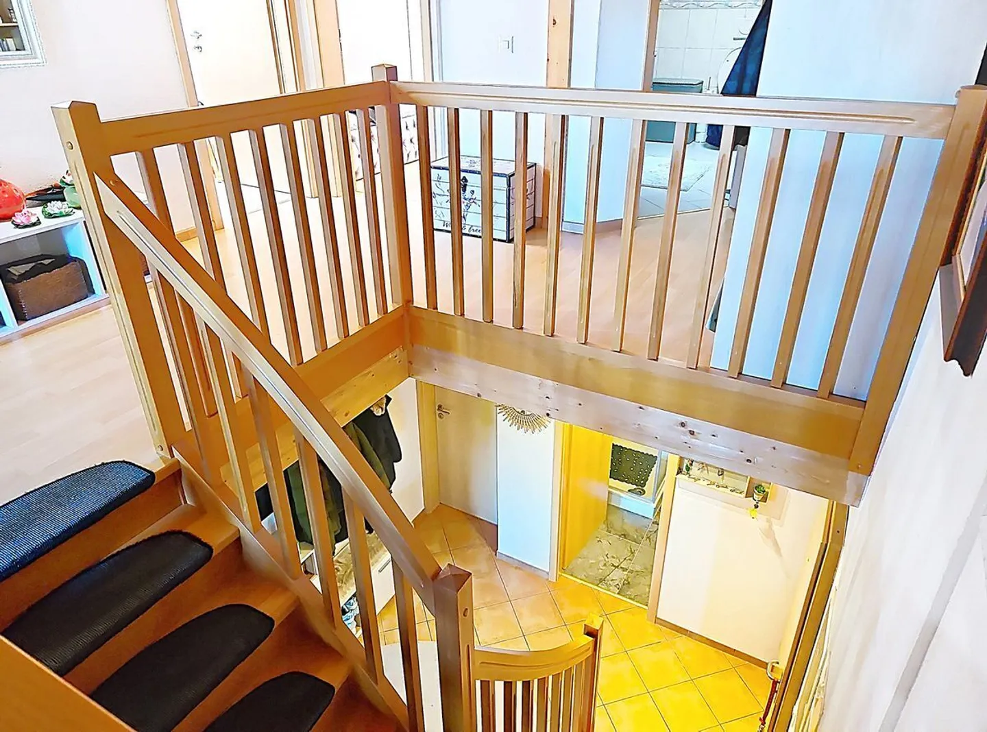 INVESTITIONSIMMOBILIE IN SEHR GUTEM ZUSTAND NAHE PAYERNE UND ESTAVAYER - Foto 9 von 11