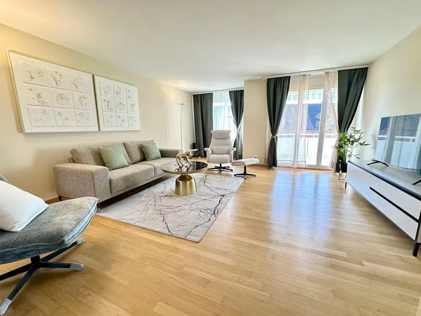 Charming Chalet in Kloten - Photo 7 of 10