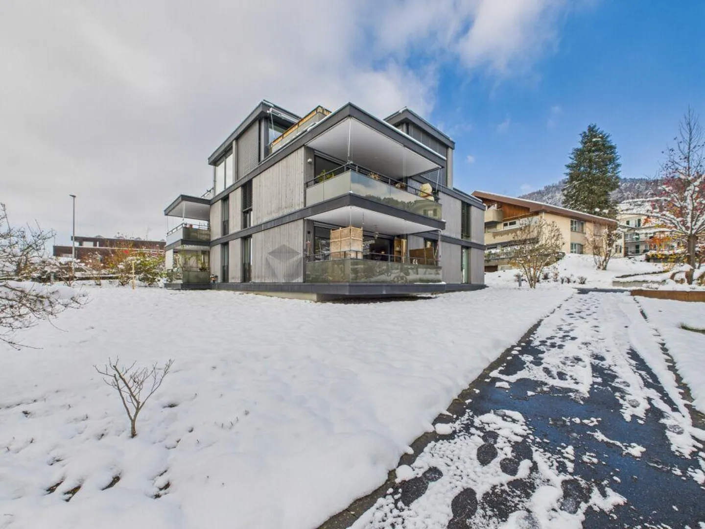 Modern Living in a Dream Location Directly on Lake Thun - Photo 1 of 11