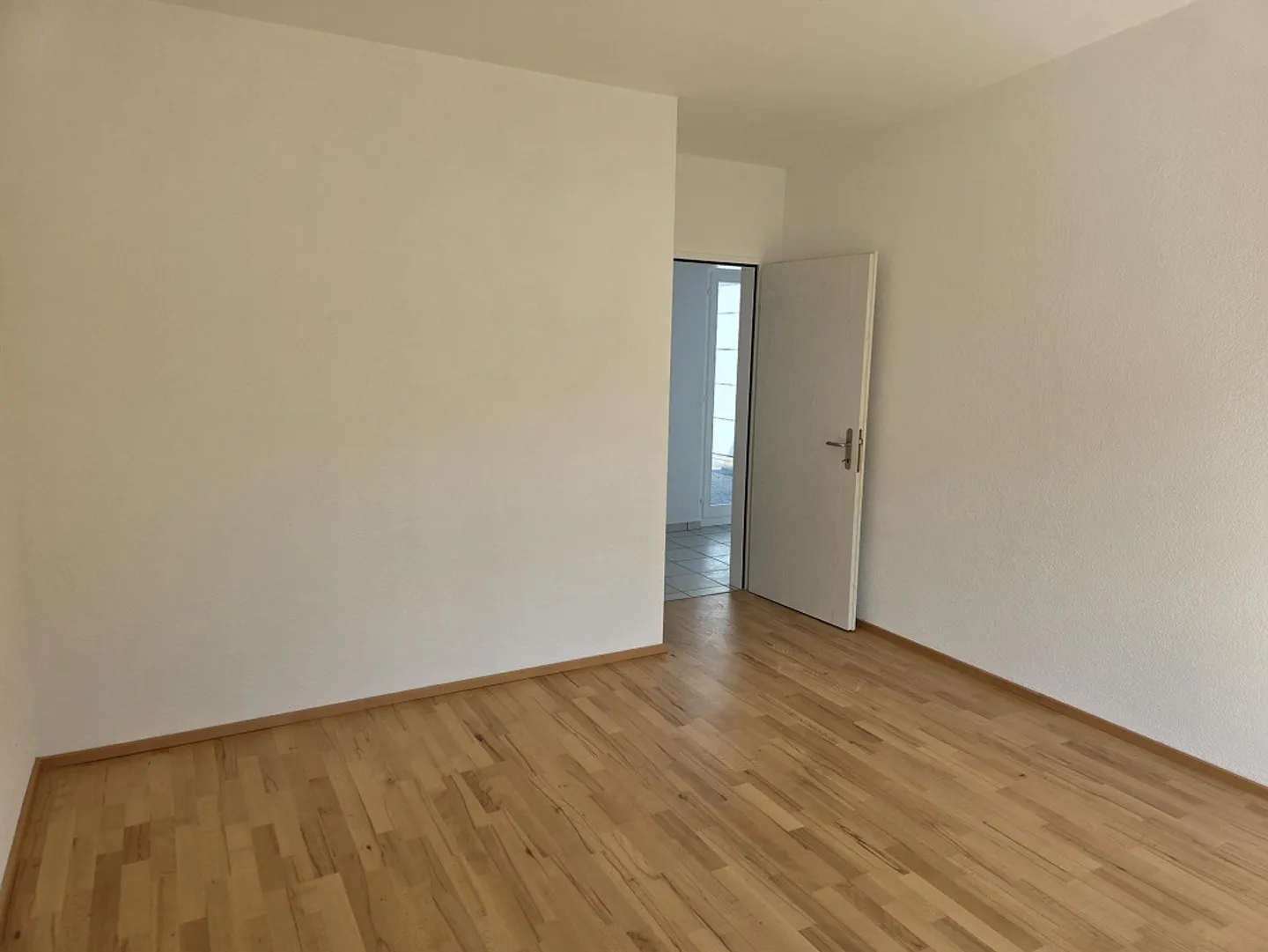Appartement 2.5 pièces dans un emplacement central - Photo 6 sur 10