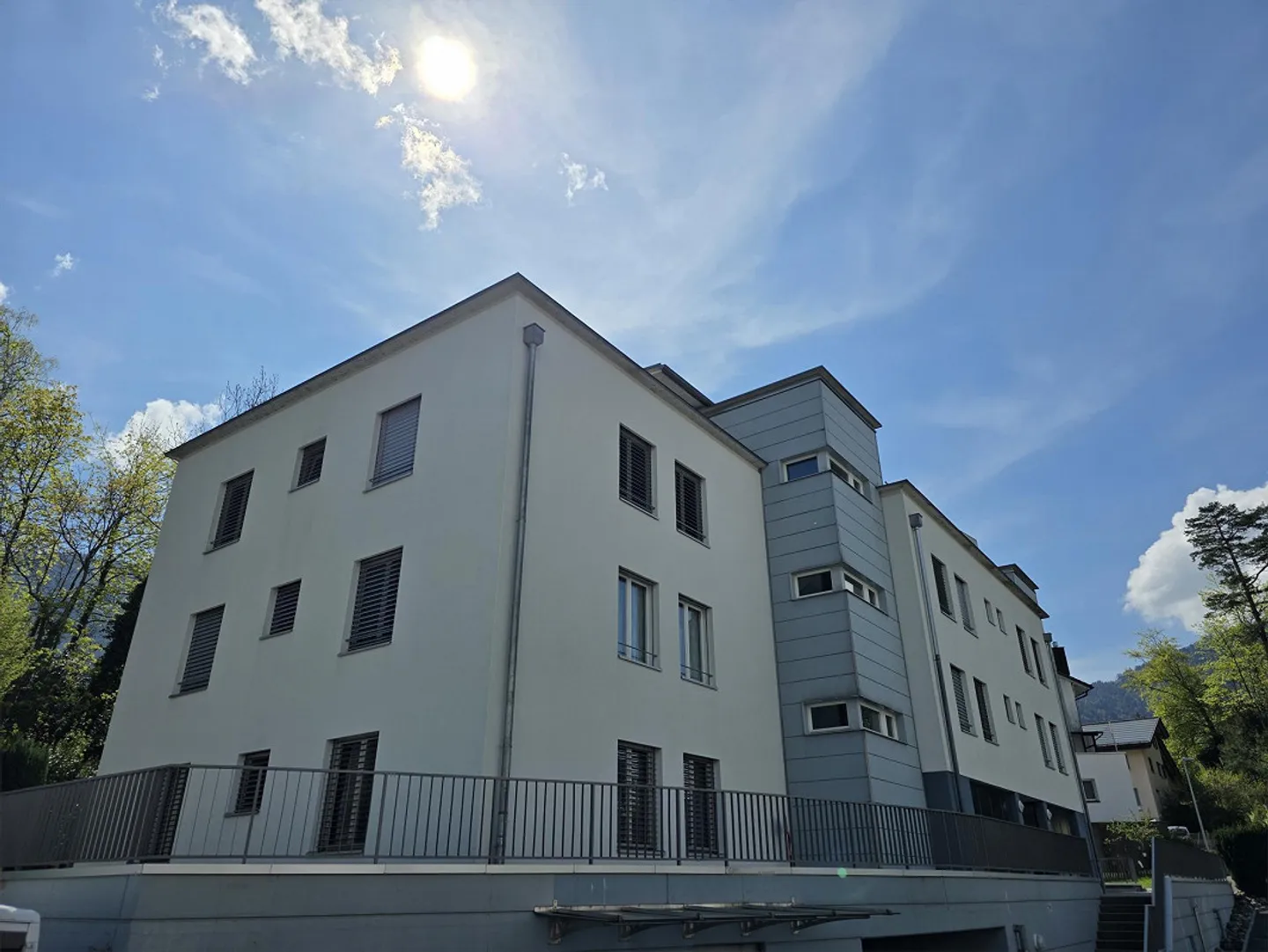 Appartement 2.5 pièces dans un emplacement central - Photo 1 sur 10