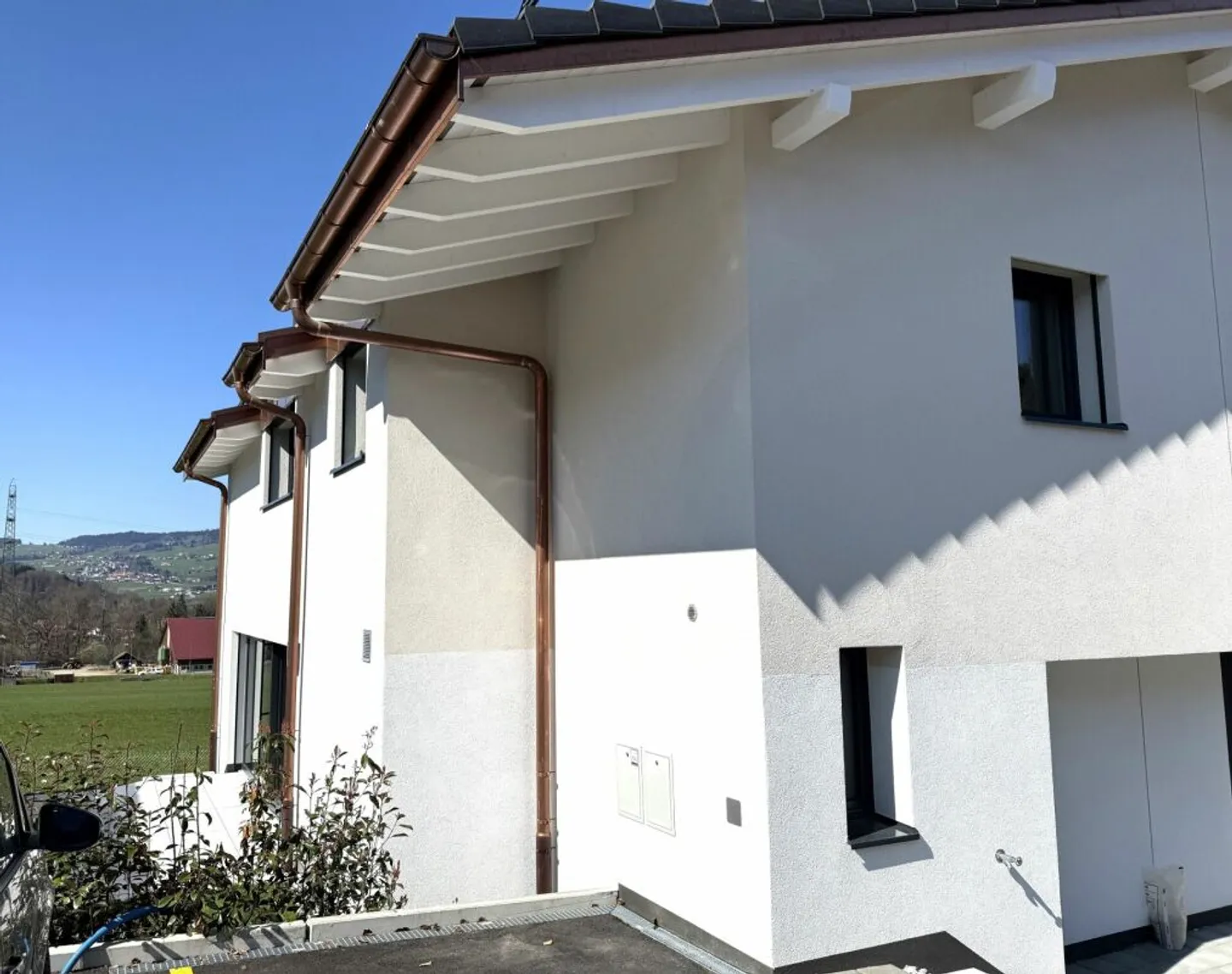 Modern Villa with Lake View - Photo 14 of 16