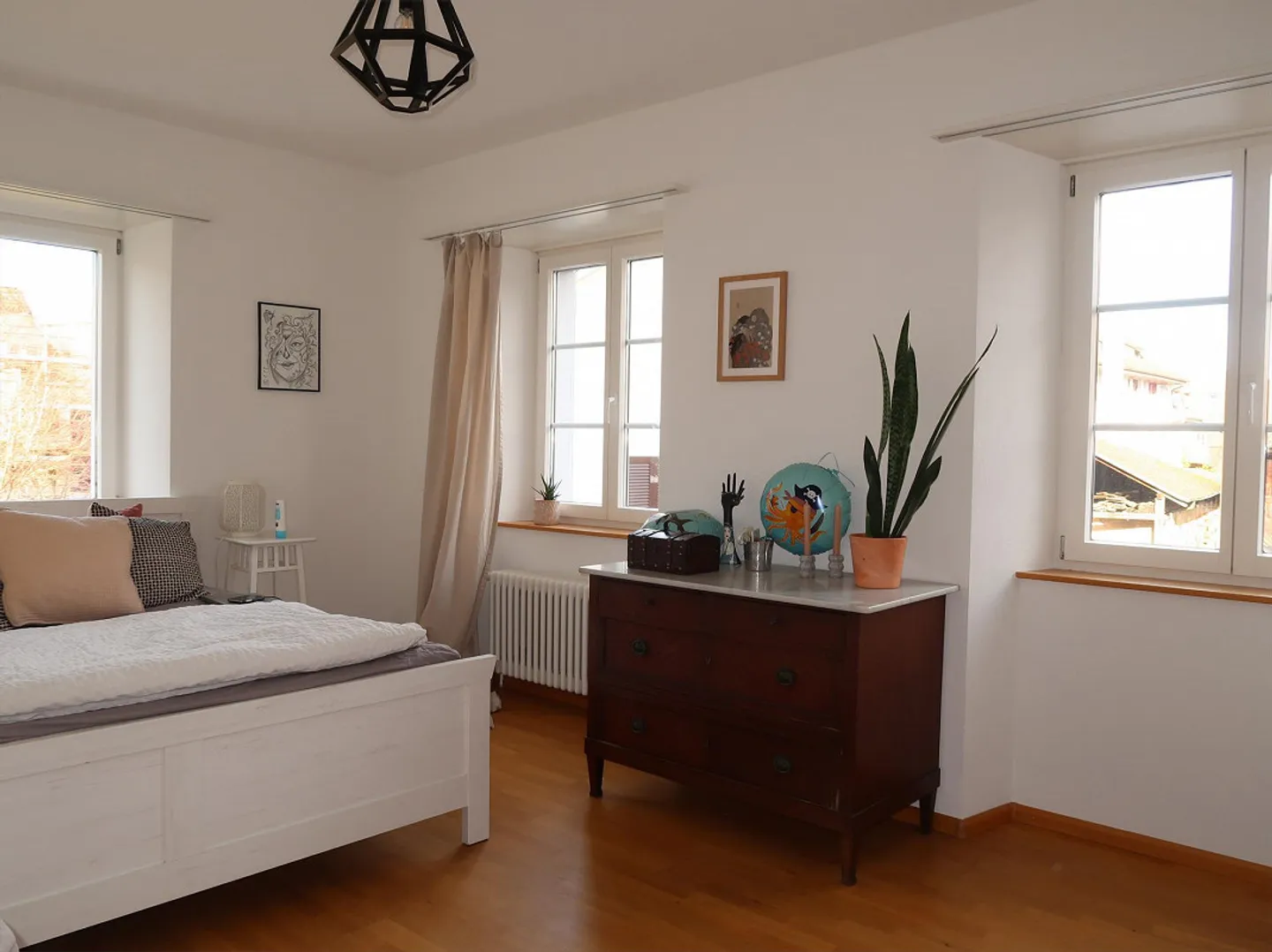 Casa plurifamiliare nel centro storico del villaggio con grande potenziale - Foto 9 di 19