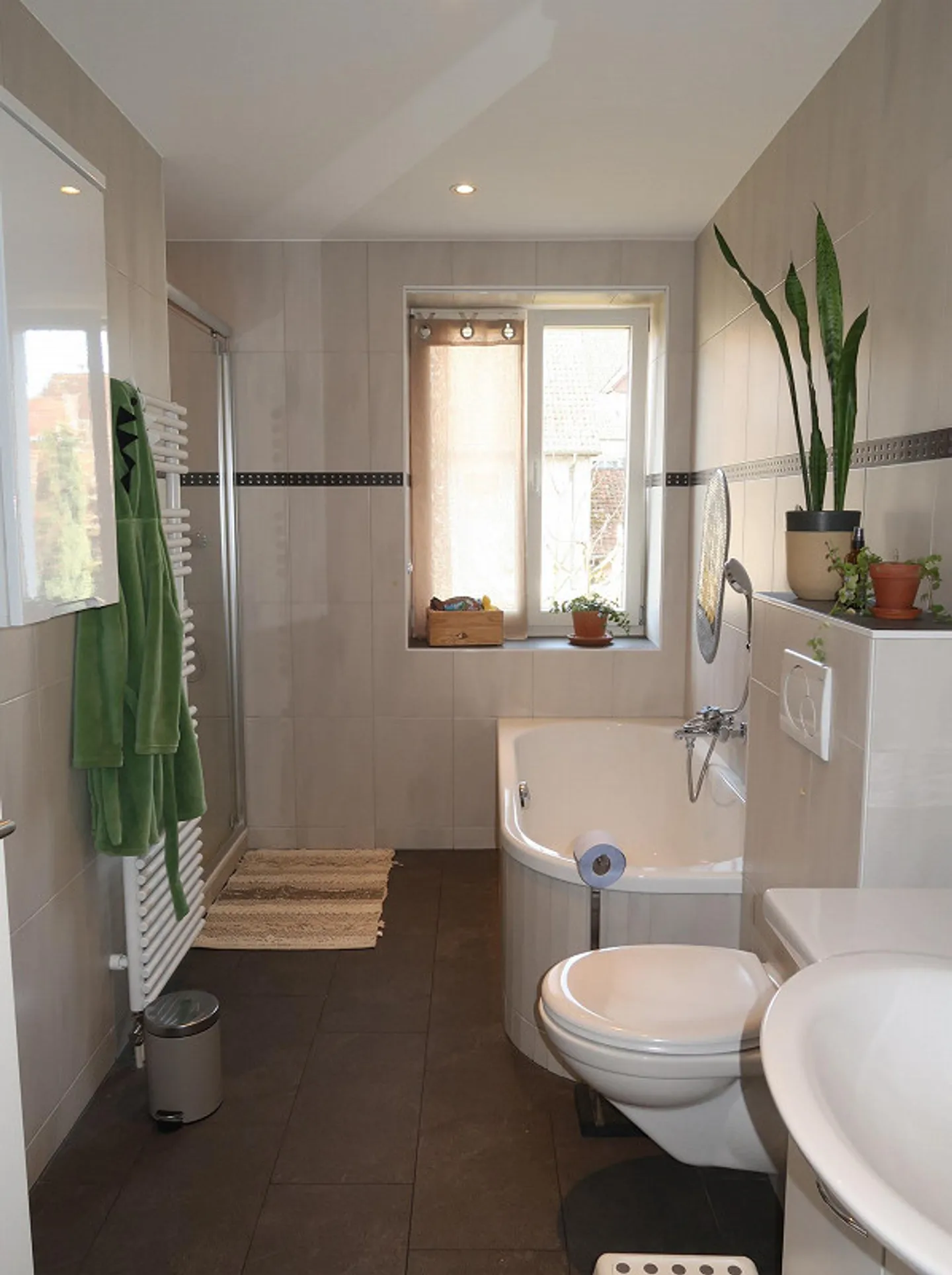 Casa plurifamiliare nel centro storico del villaggio con grande potenziale - Foto 10 di 19