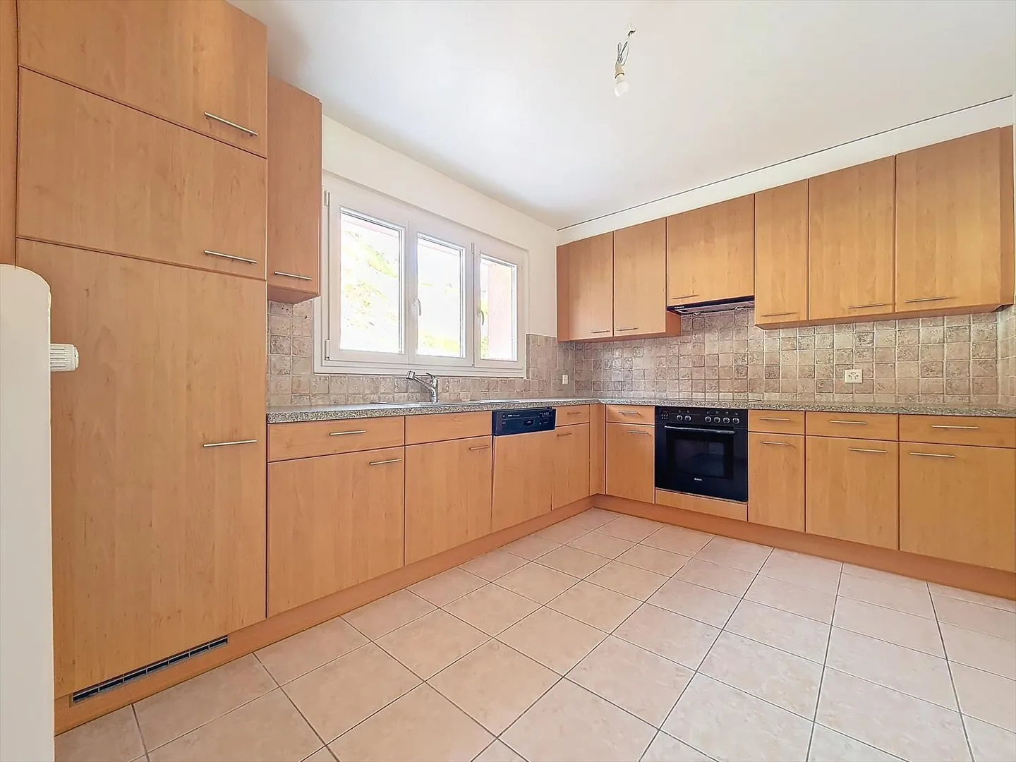 Sion, modernes 3,5-Zimmer-Apartment von 80 m2 mit Südbalkon - Foto 5 von 19