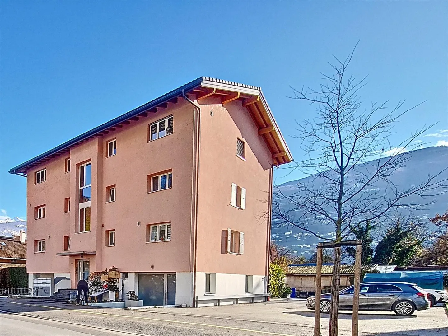 Sion, modernes 3,5-Zimmer-Apartment von 80 m2 mit Südbalkon - Foto 1 von 19